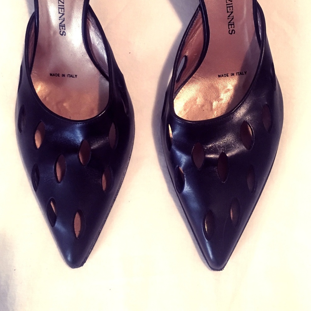 Les Tropeziennes Cutout Kitten Heeled Mule